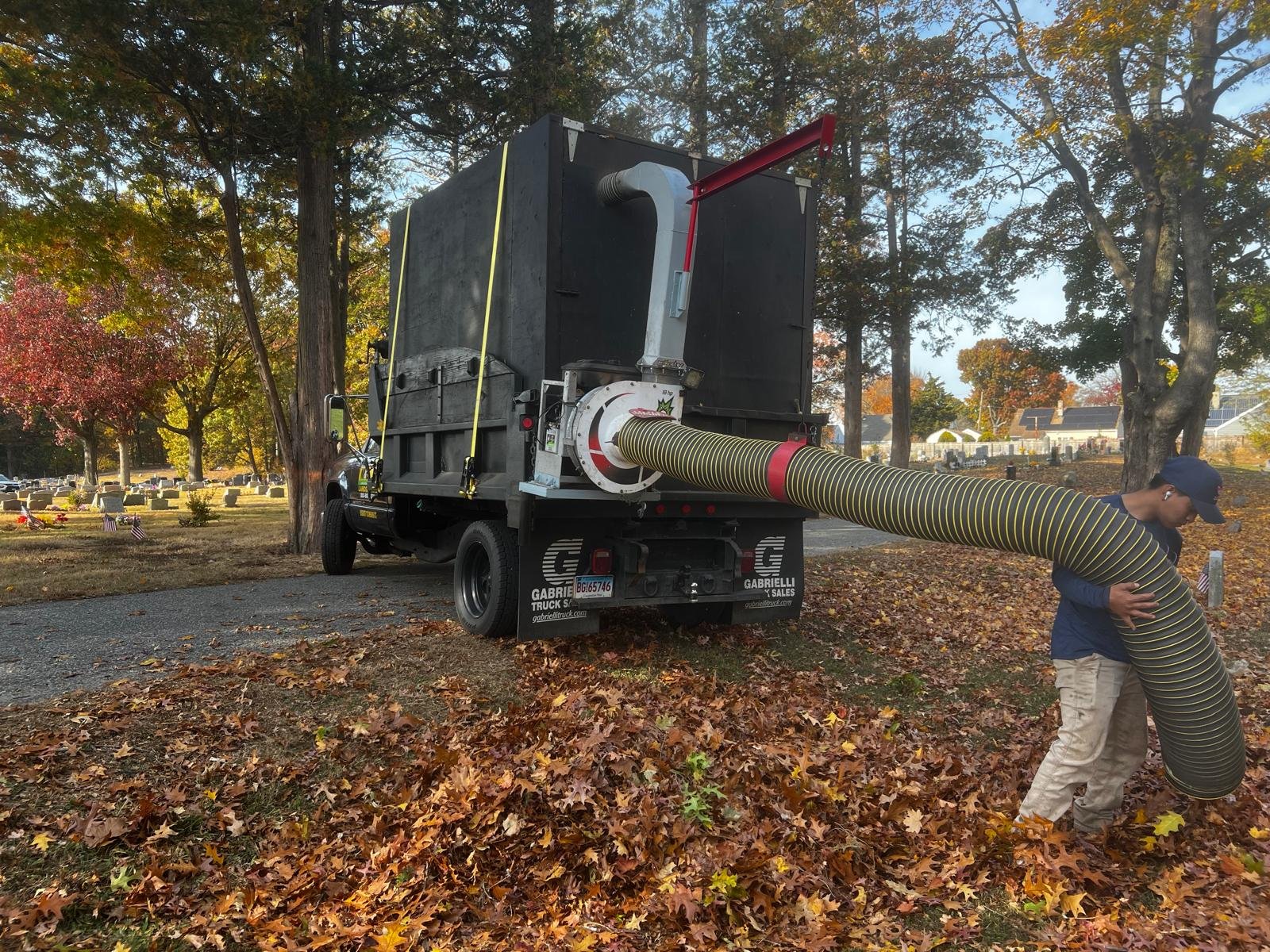 Fall cleanup service in Connecticut by M&G Landscaping & Lawn Care LLC, including leaf removal and seasonal yard cleanup.