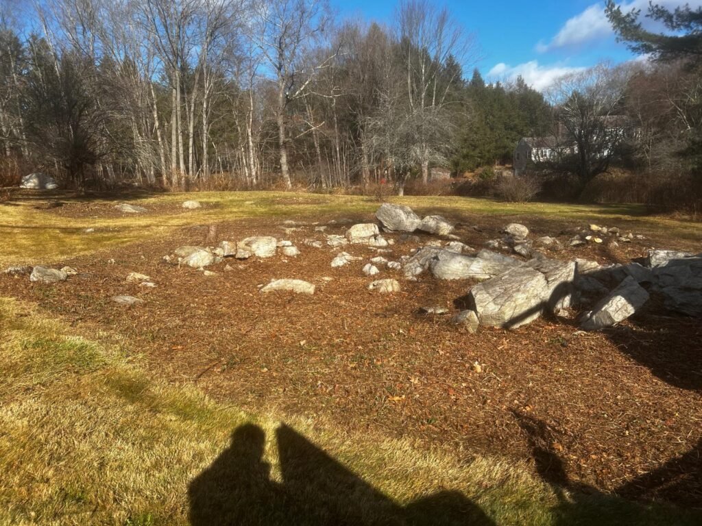 Fall cleanup service in Connecticut by M&G Landscaping & Lawn Care LLC, including leaf removal and seasonal yard cleanup.